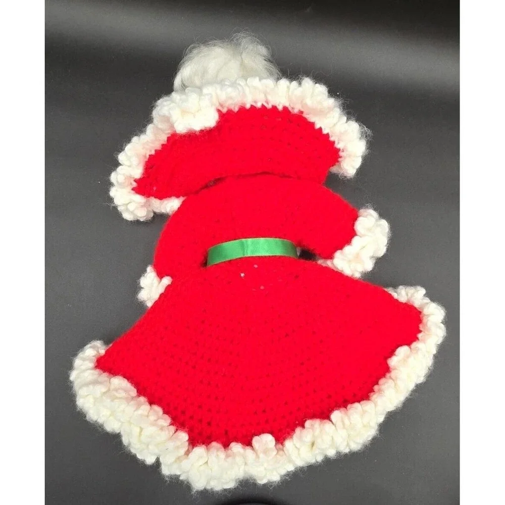 VtgMr & Mrs Santa Claus Dolls Crochet Outfit Christmas Decor Holidays Grannycore